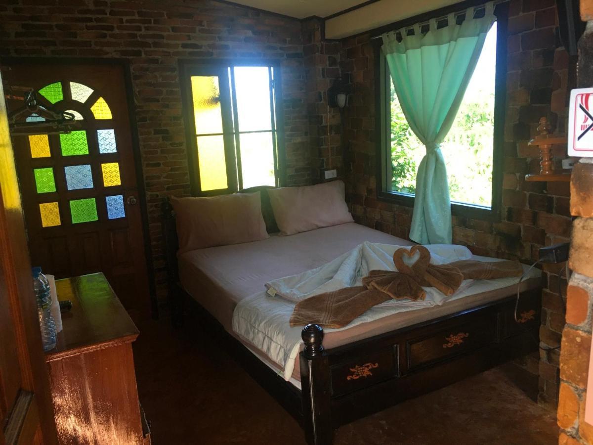 Sunflowerbungalow Khao Lak Exterior foto